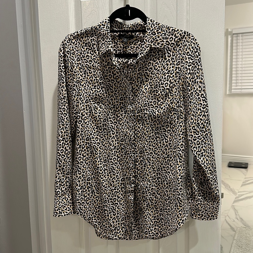 J. Crew 100% Silk Leopard Print Blouse size 2 excellent condition